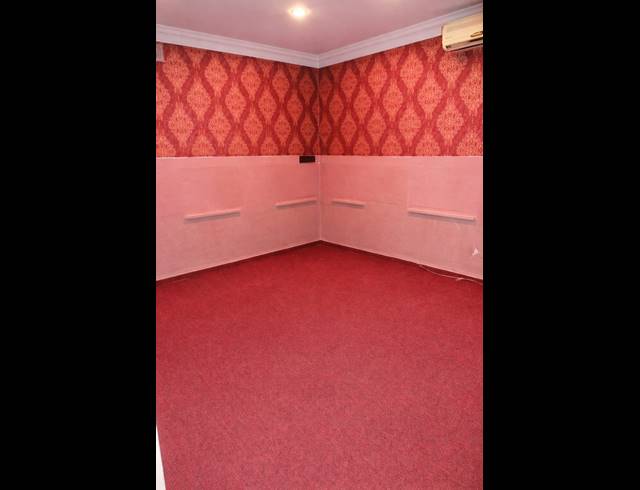 883M² BUILDING FOR SALE IN VANDERBIJLPARK SE 1